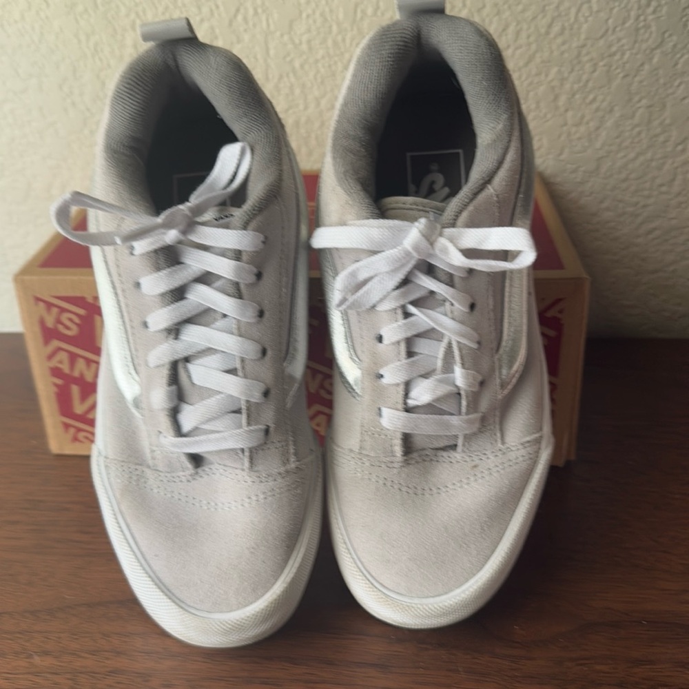 Vans Knu Skool Sneakers